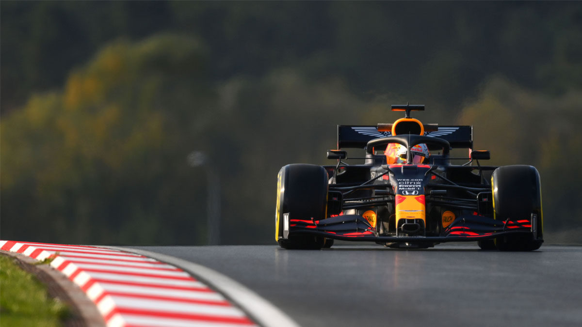 Verstappen domina los libres en Turquía