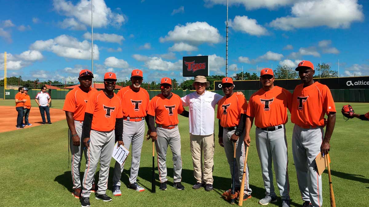 Los Toros del Este anuncian staff de coaches para próxima temporada