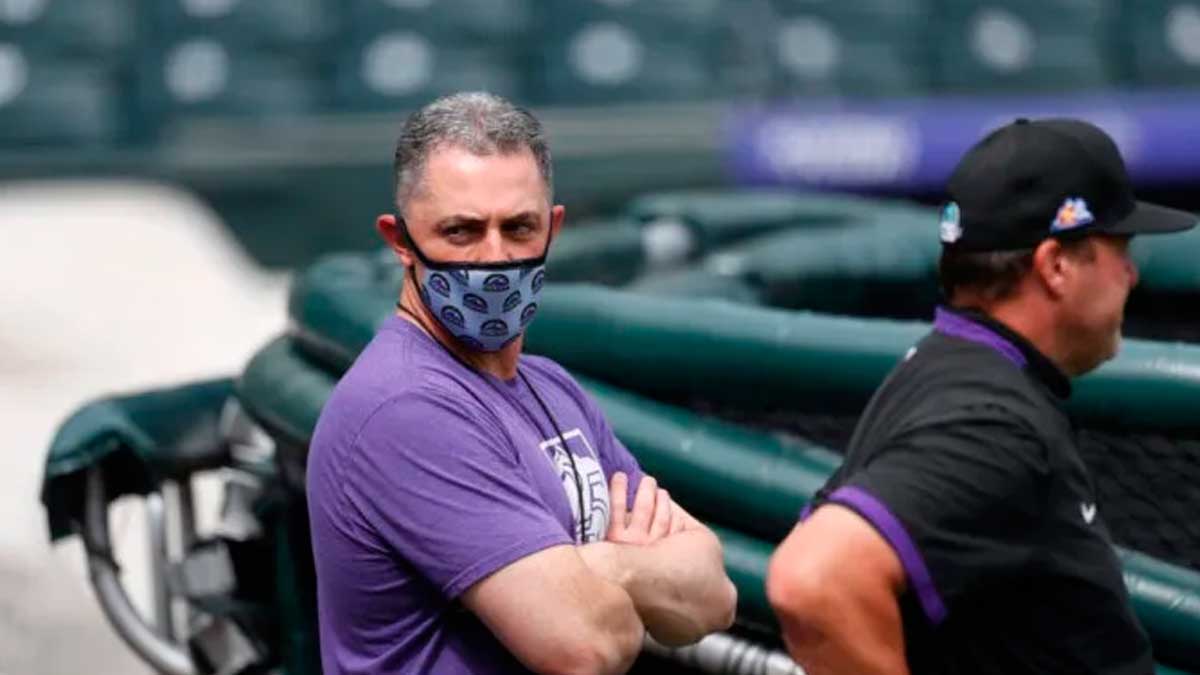 Renuncia Jeff Bridich como gerente general de los Rockies