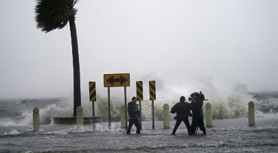 Huracán en costa de Luisiana