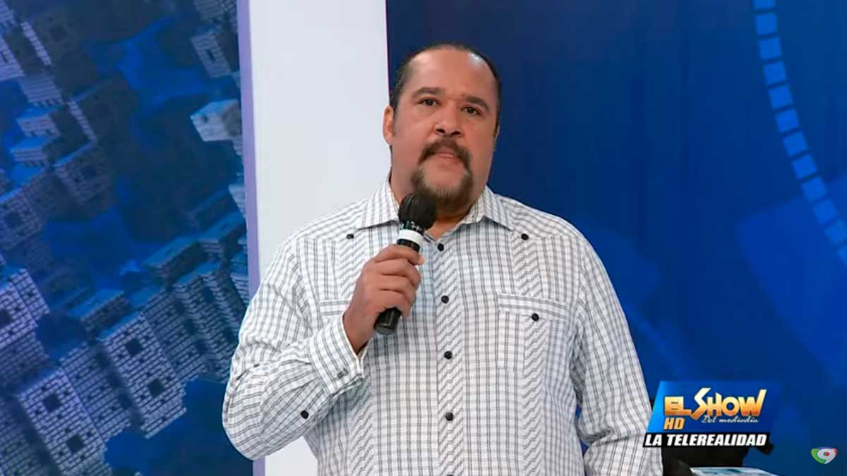 Los extremos son malos, los extremistas peores | El Show del Mediodía