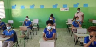 vacunación en escuelas