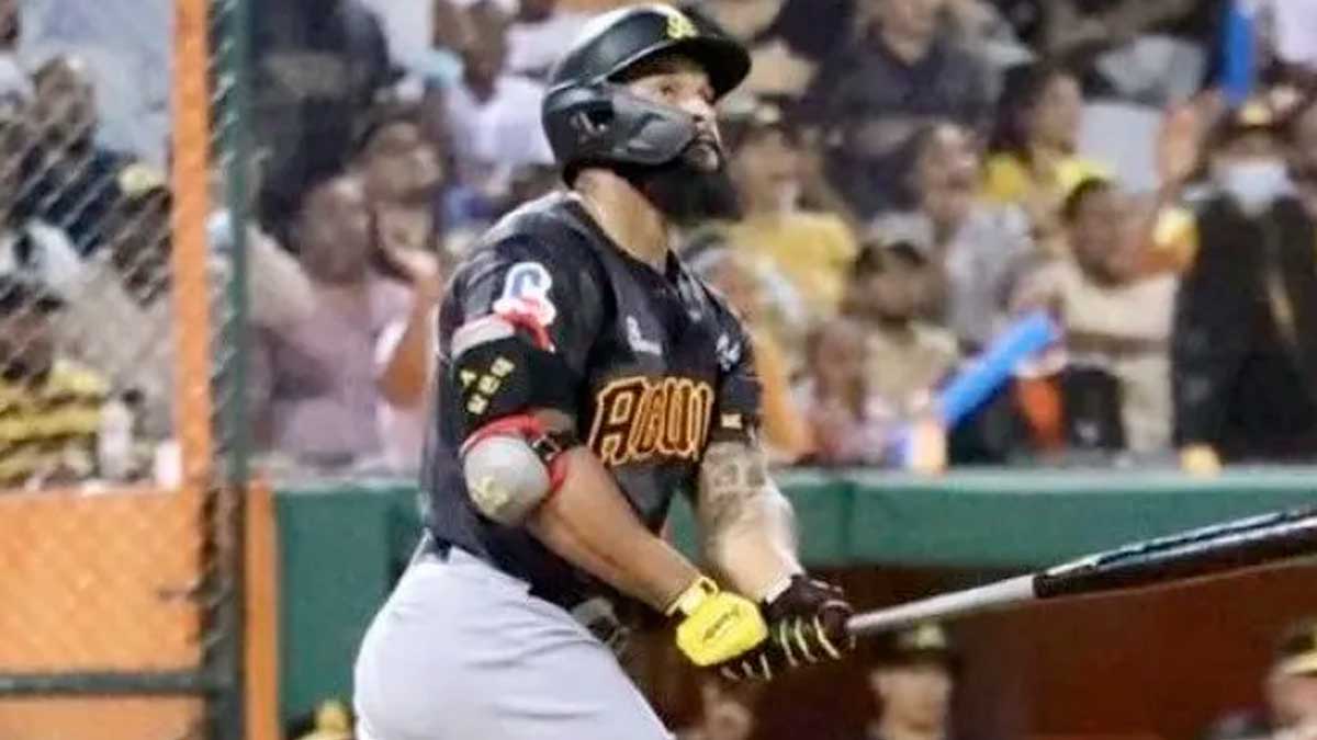 Aguiluchos anotan seis carreras en un inning y ganan el juego 12