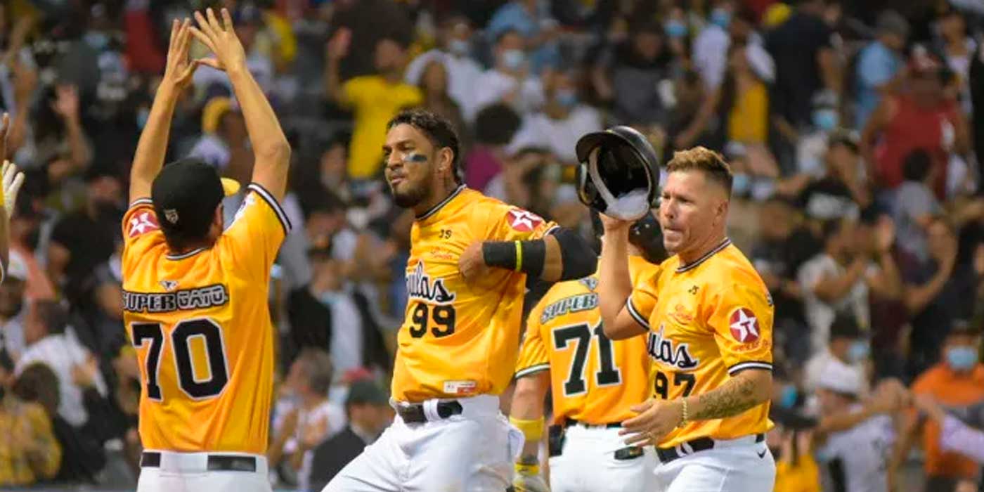 Águilas se sacuden y derrotan Tigres en el Estadio Cibao