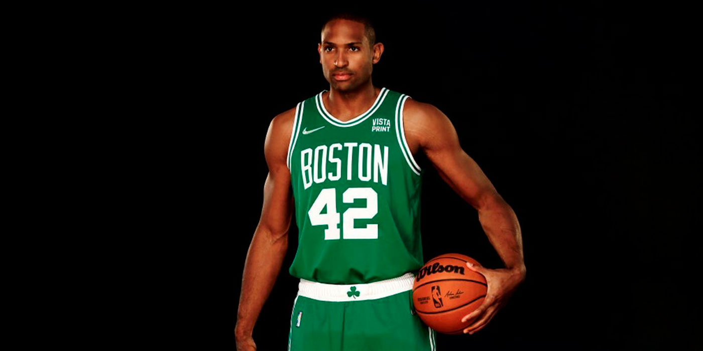 El dominicano Al Horford, felicitó al equipo Los Correcaminos de la Parte Baja por el triunfo obtenido