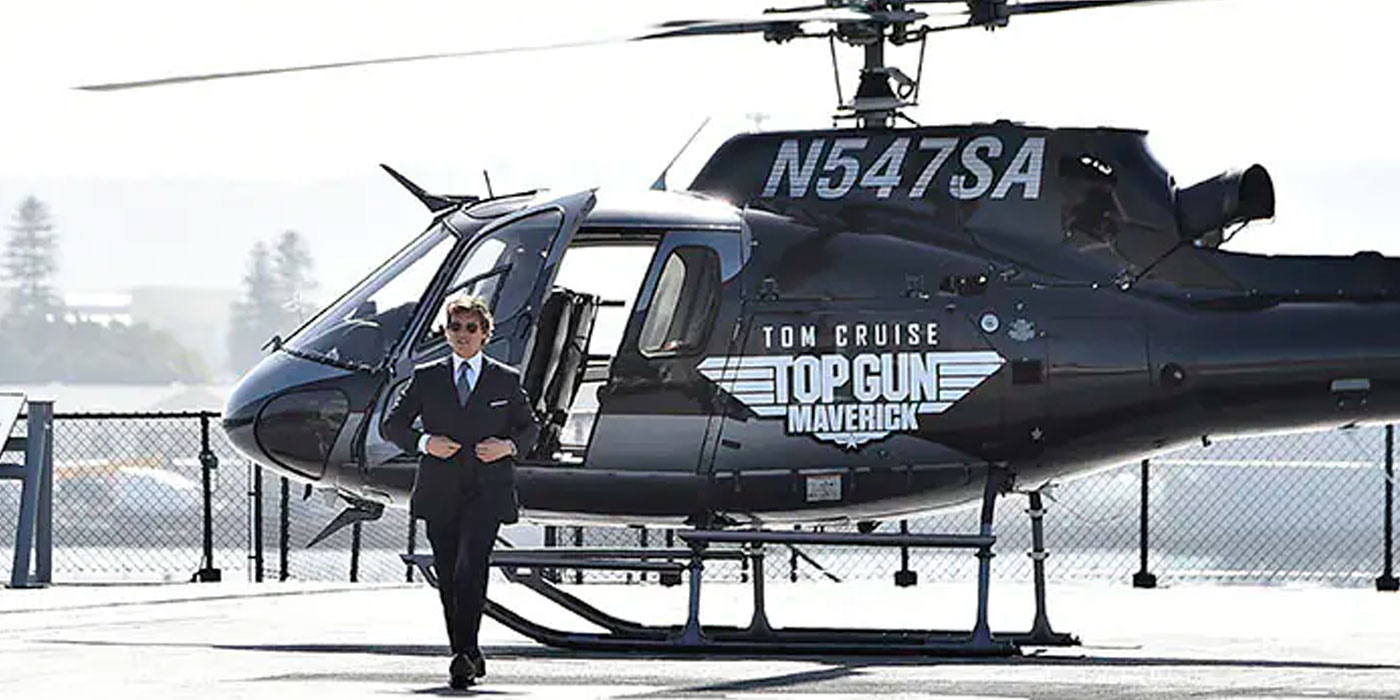 Tom Cruise llega en helicóptero al estreno de "Top Gun: Maverick"