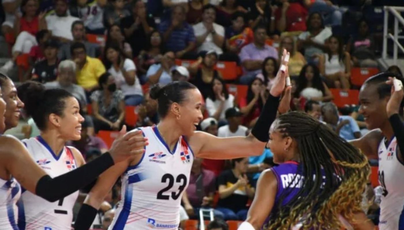 Reinas del Caribe doblegan a Cuba 3-0