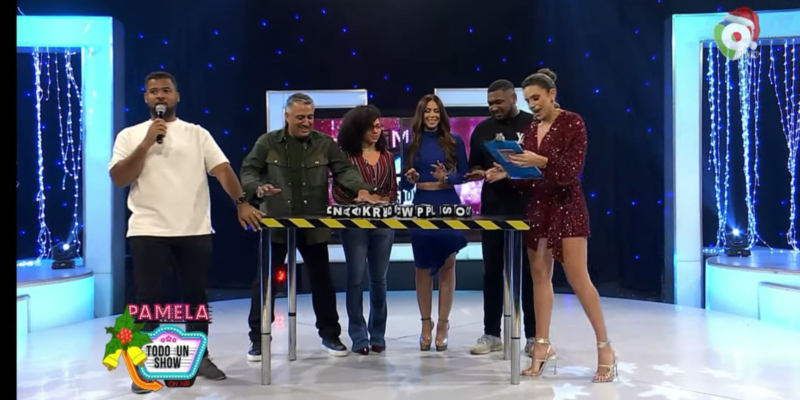 La Película Teacher Mechy llega a Pamela Todo un Show