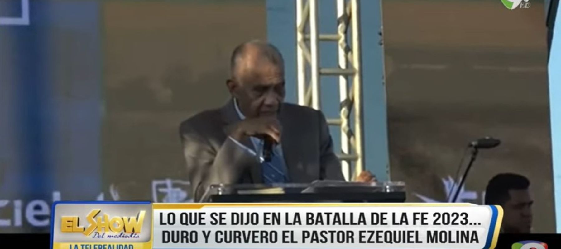 Pastor Ezequiel Molina le manda mensaje a los políticos | El Show del Mediodía