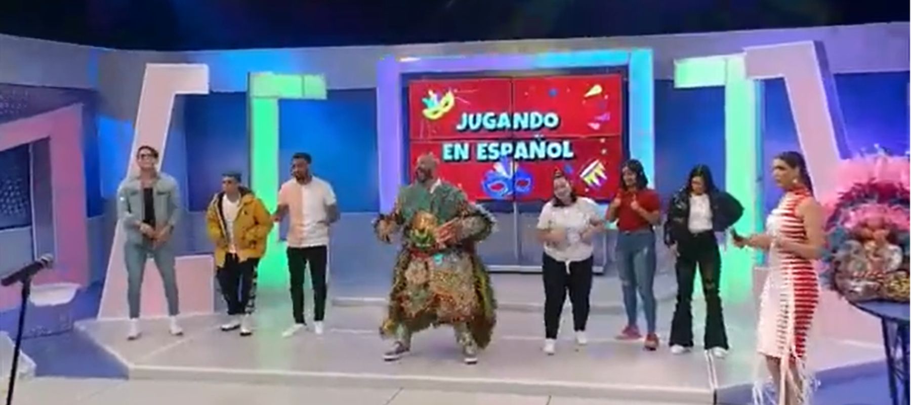 Y llegó el Carnaval Jugando con Los Famosos En Aquí se Habla Español