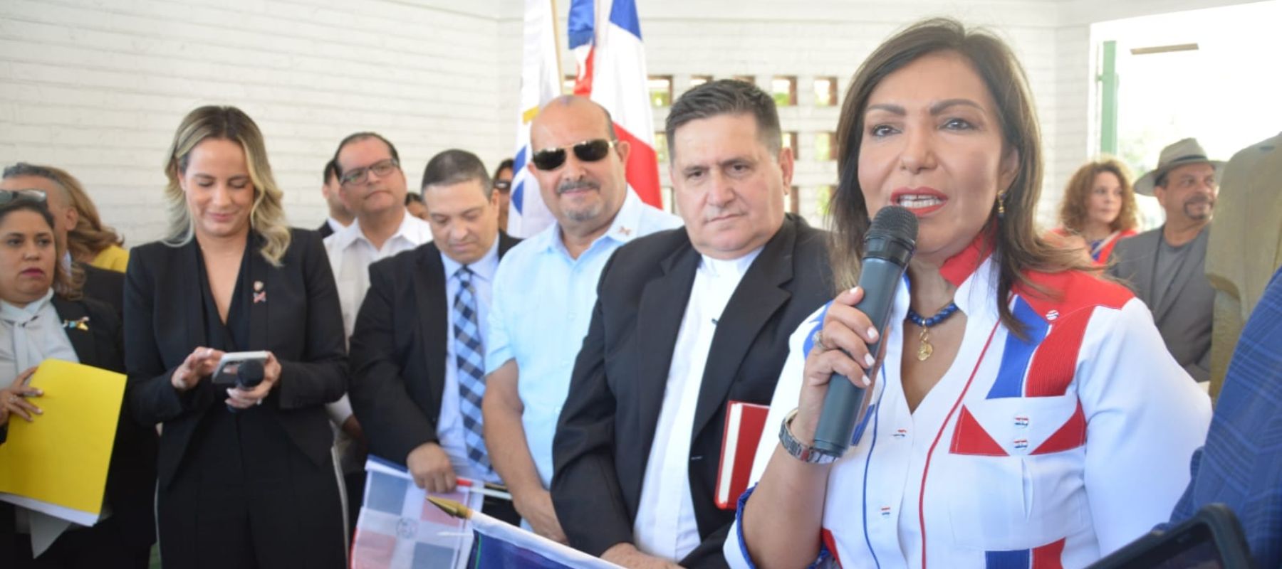 Cónsul RD en Miami exhorta a diáspora inculcar valores patrios a sus hijos