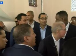 El expresidente Danilo Medina ejerce derecho al voto.