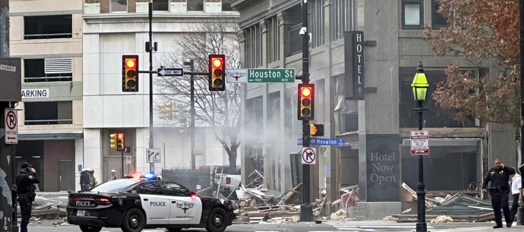 Explosión-en-hotel-de-Texas-cubre-calles-con-escombros-y-deja-21-heridos