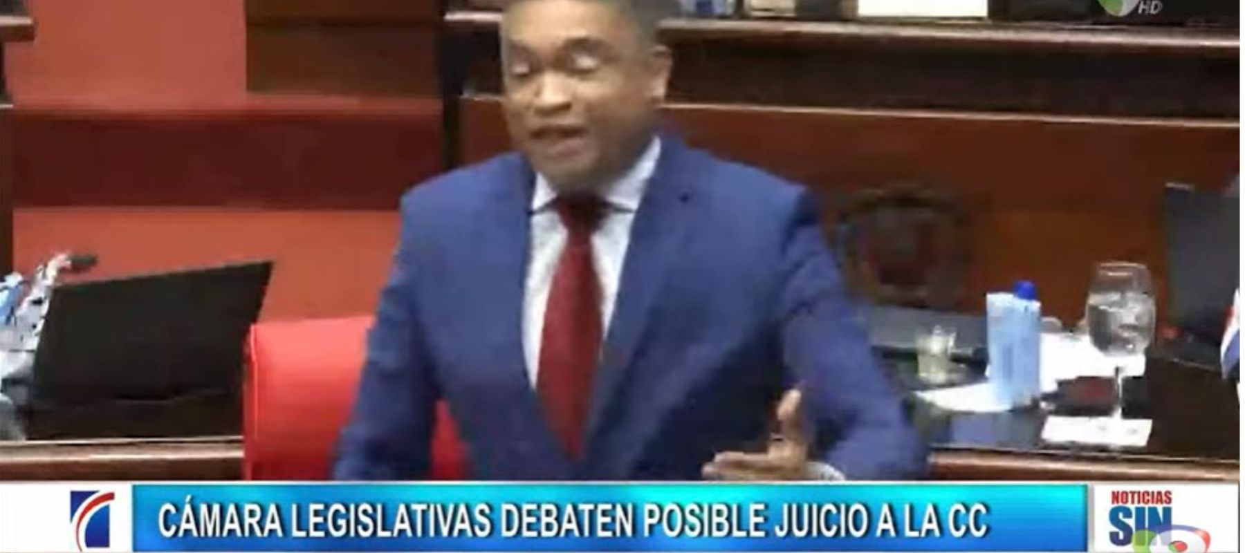 Legisladores debaten por situación de Cámara de Cuentas